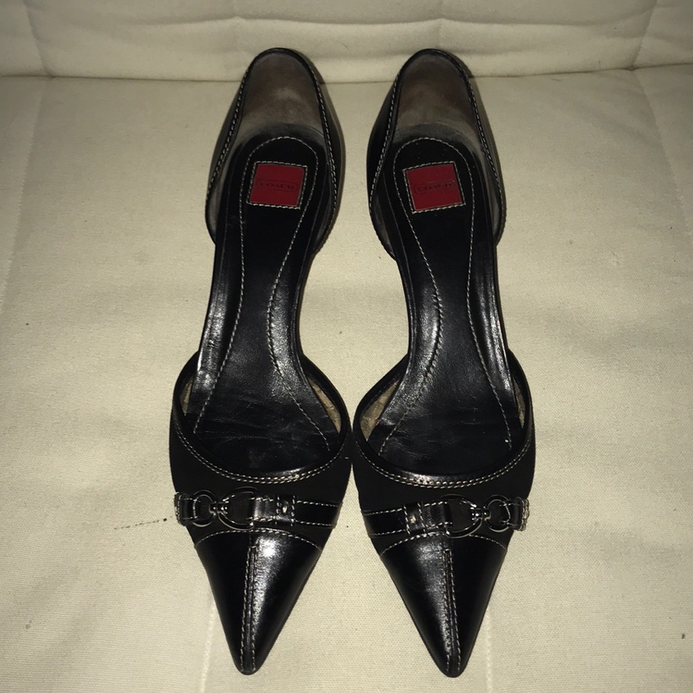 Coach pumps